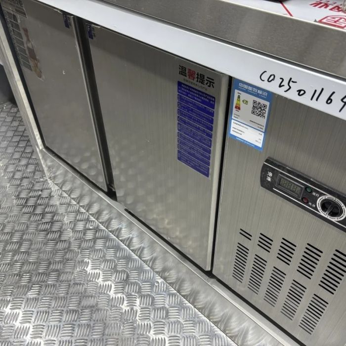 Hot Dog Cart and Coffee Vending Concession Trailer – Compact Mobile Kitchen Equipped with Essential Tools for Street Sales & Small-Scale Catering - Image 3