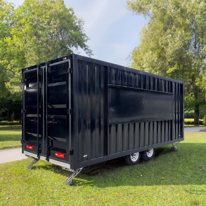Customizable Food Truck Trailer - Mobile Kitchen with Hot Dog Cart Setup, Refrigeration for Street Vending & Catering Services - Image 4