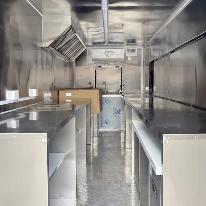 Customizable Food Truck Trailer - Mobile Kitchen with Hot Dog Cart Setup, Refrigeration for Street Vending & Catering Services - Image 5